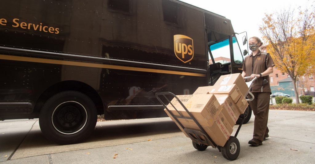 Công ty chuyển phát nhanh quốc tế UPS là gì?